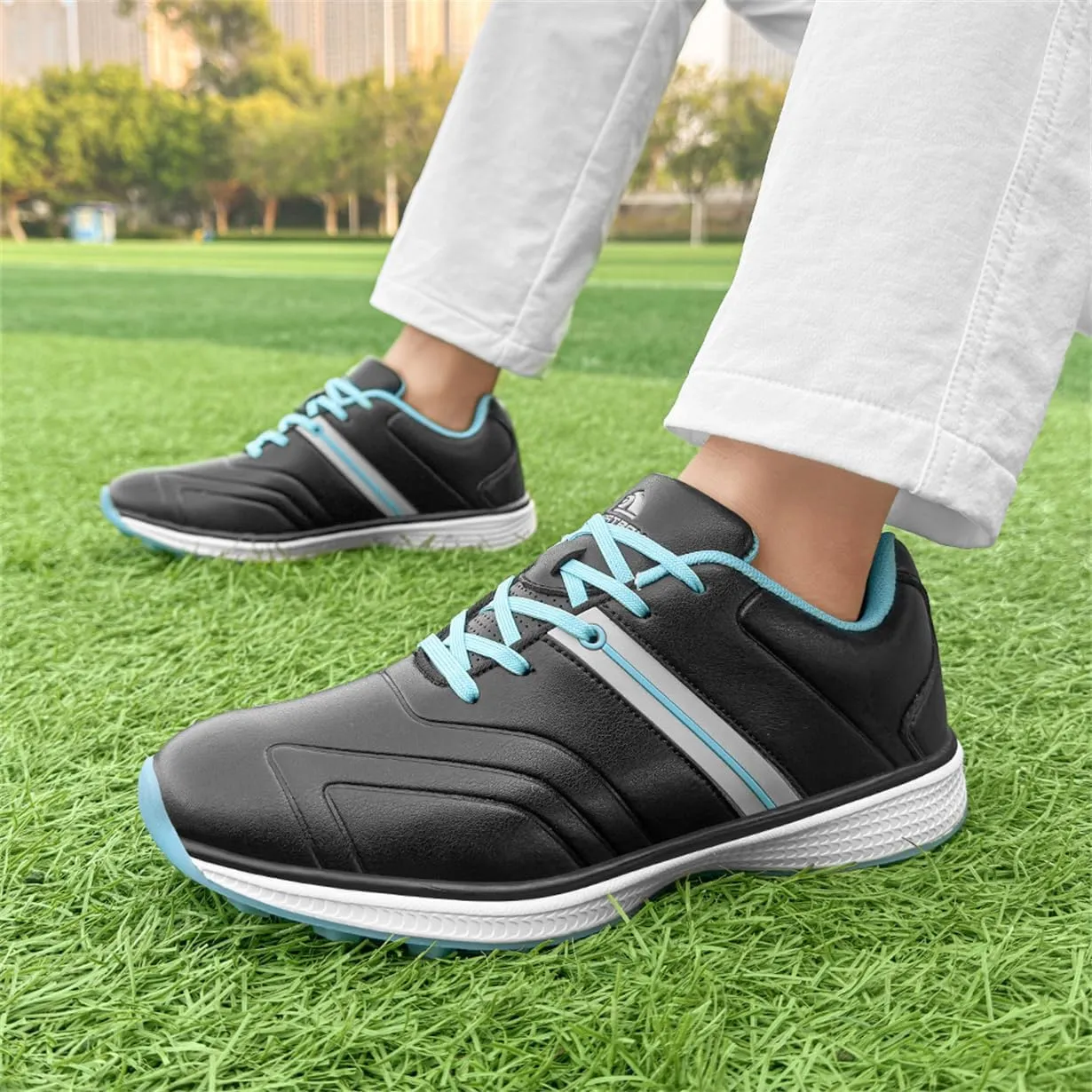 Waterproof Golf Shoes Female Spikeless Golf Sneakers Lightweight Anti Slip Walking Footwears