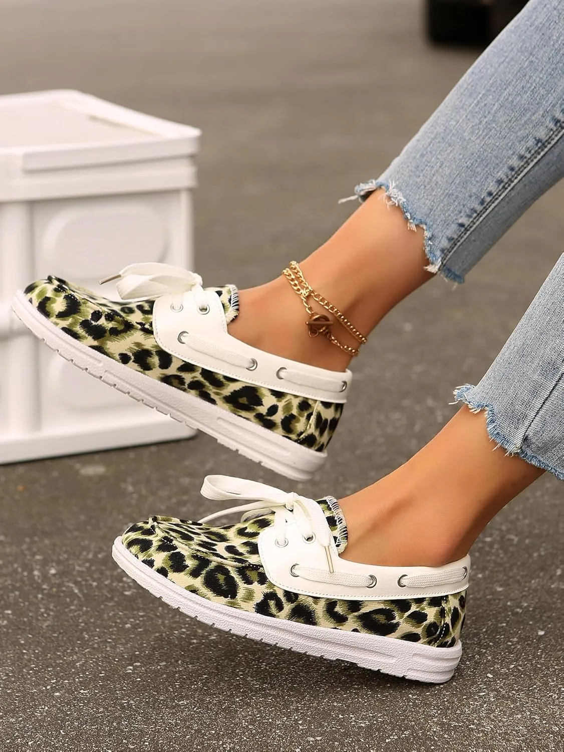Women's Leopard Print Boat Shoes, Lace-up Canvas Deck Shoes, White Trim